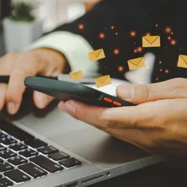 Reduce Unpaid Invoices Using an SMS Payment Reminder Service