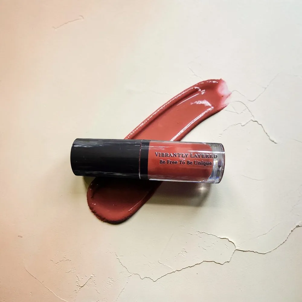 Top Moisturizing Tinted Lip Balm Picks for the Summer Season: How to Keep Lips Soft with Natural Color