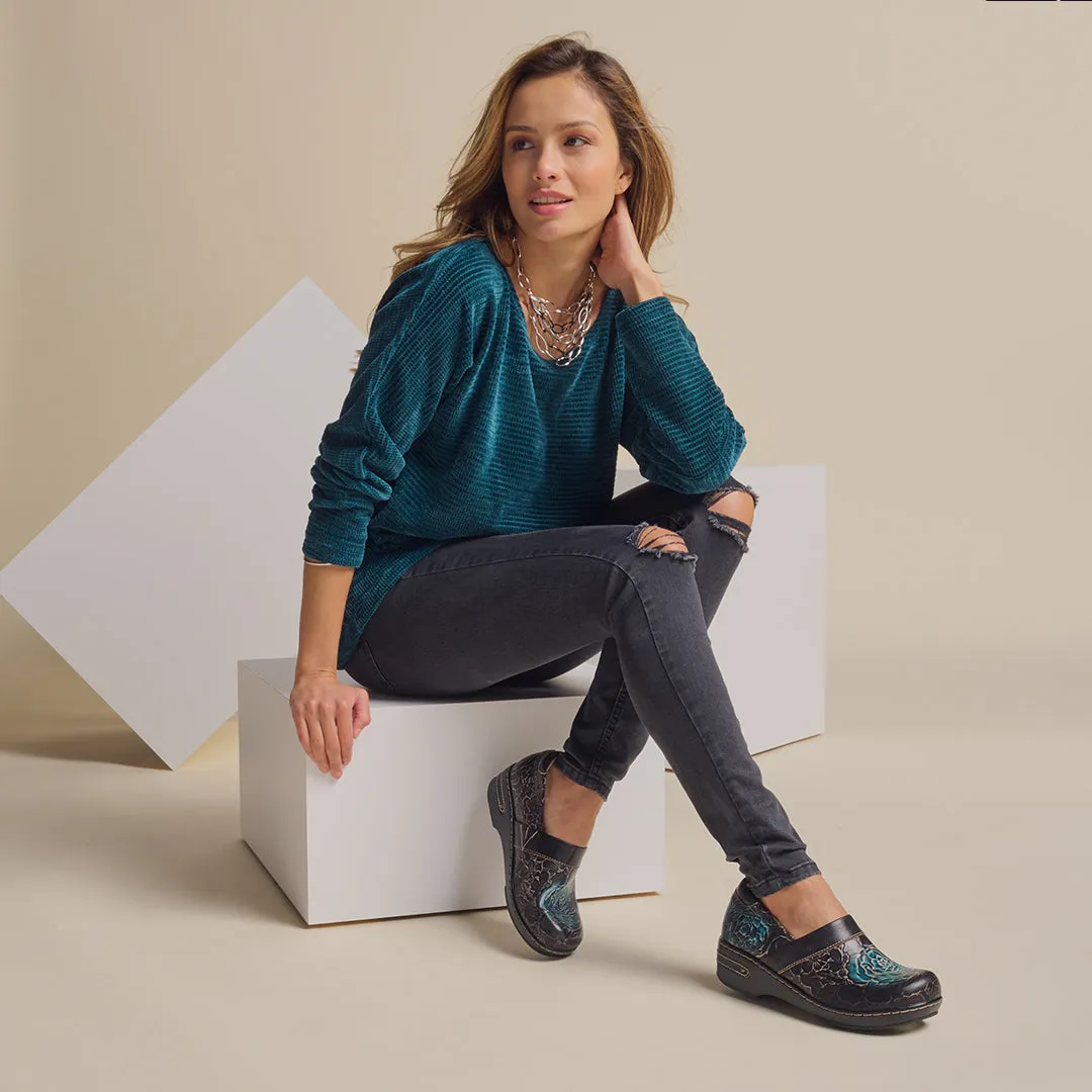 Fresh Ways to Wear Green Shoes This Spring Season