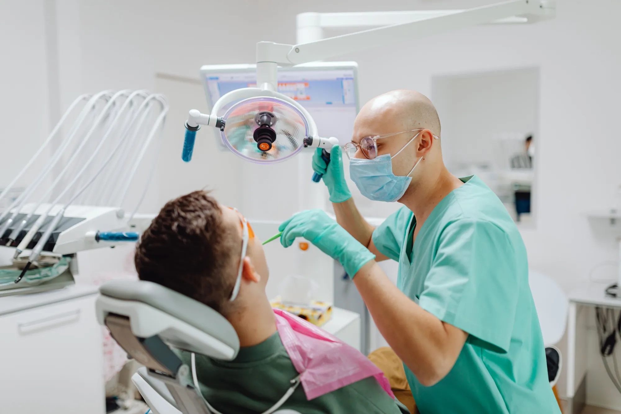 Gum Disease: Early Signs You Shouldn’t Ignore