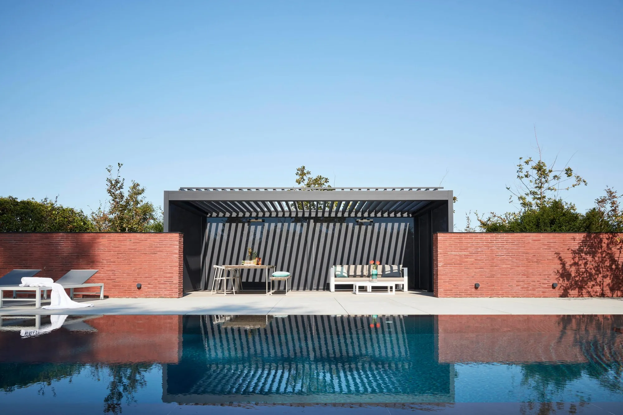 Best Outdoor Shelters for Commercial and Residential Spaces
