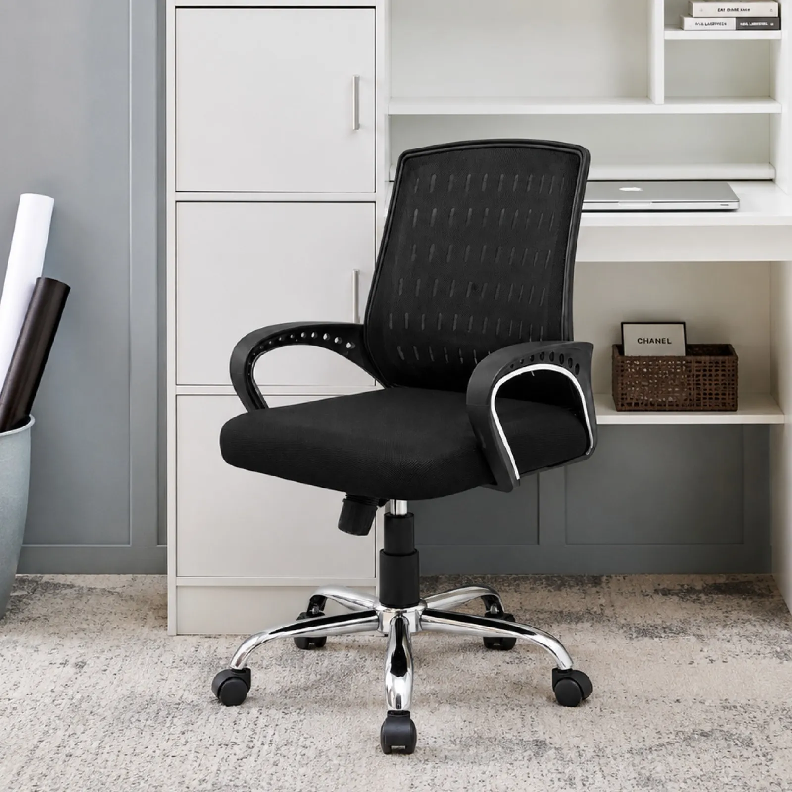 Executive Office Visitor Chair: Add Luxury to Your Workplace