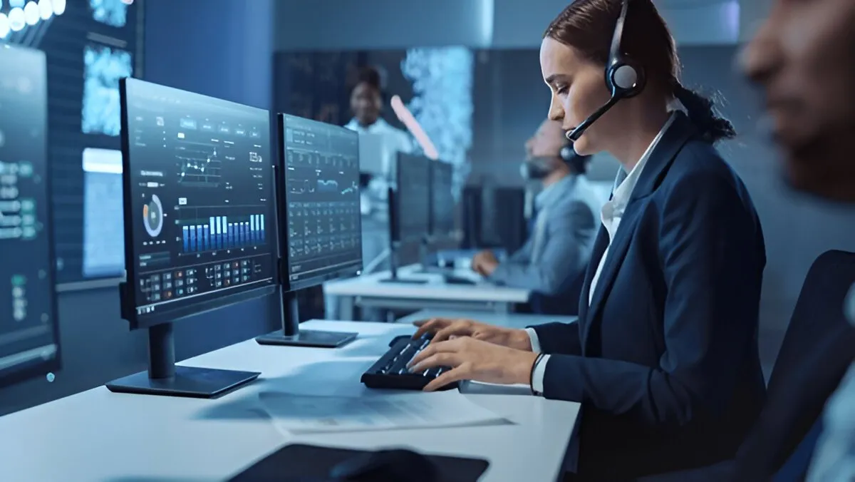 Real-Time Insights: How AI Call Center Auditing Improves Process Management and Quality