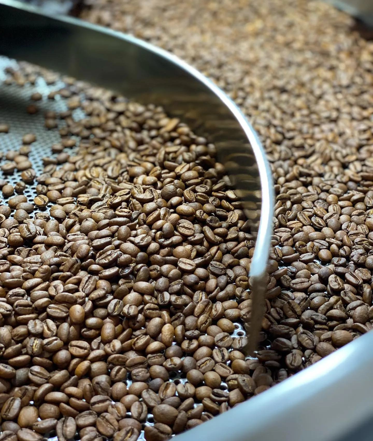 Why Choose Local Coffee Beans for a Better Coffee Experience?