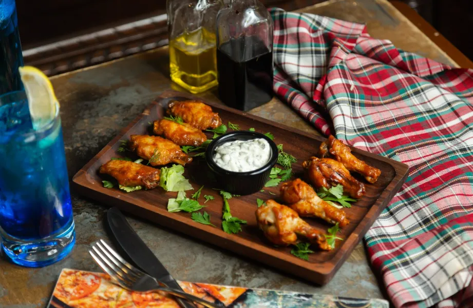 Best Sports Bars in Albuquerque with Happy Hour, Wings & TVs