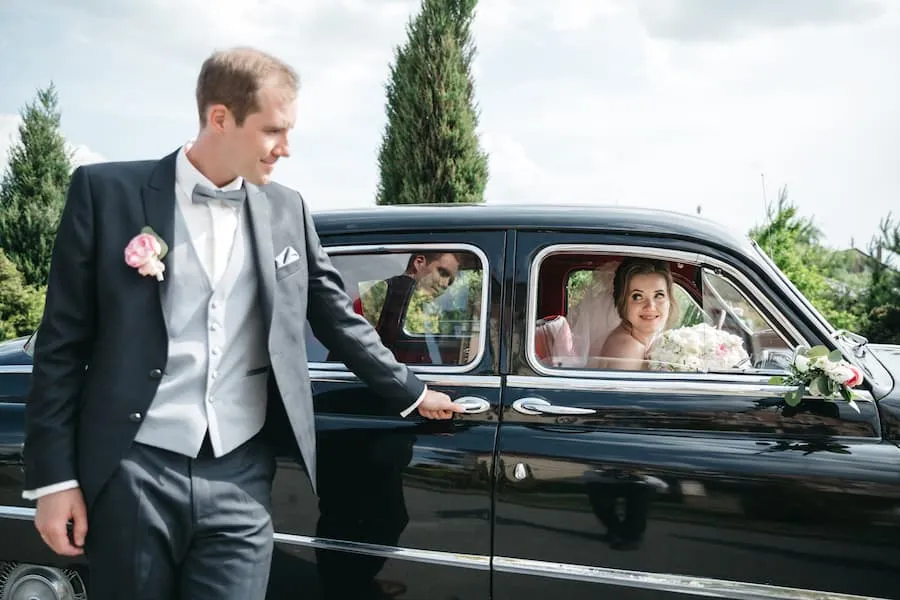Why Wedding Party Transportation Is Essential for a Perfect Wedding Day