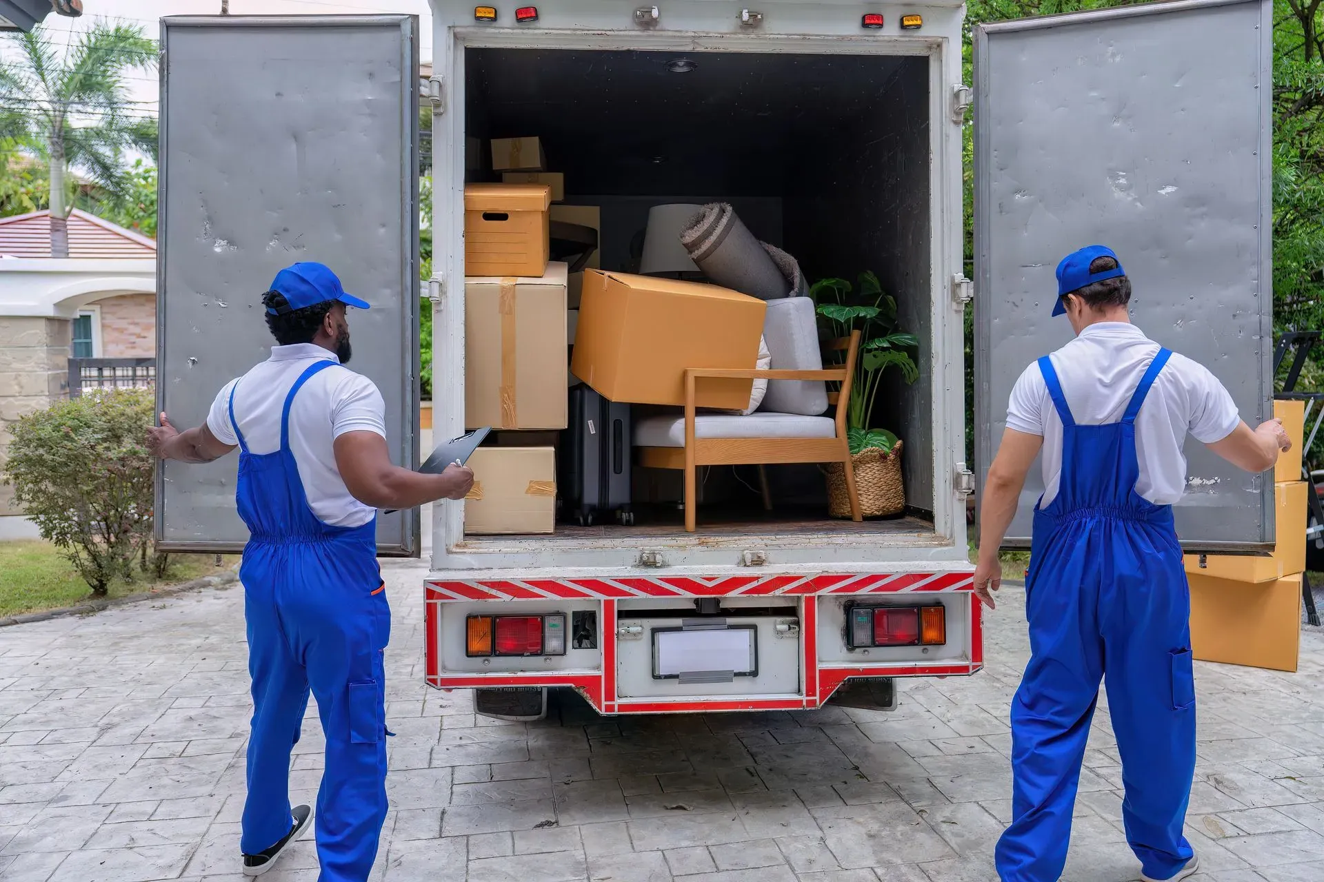Long Distance Moving: Plan a Safe and Organized Relocation