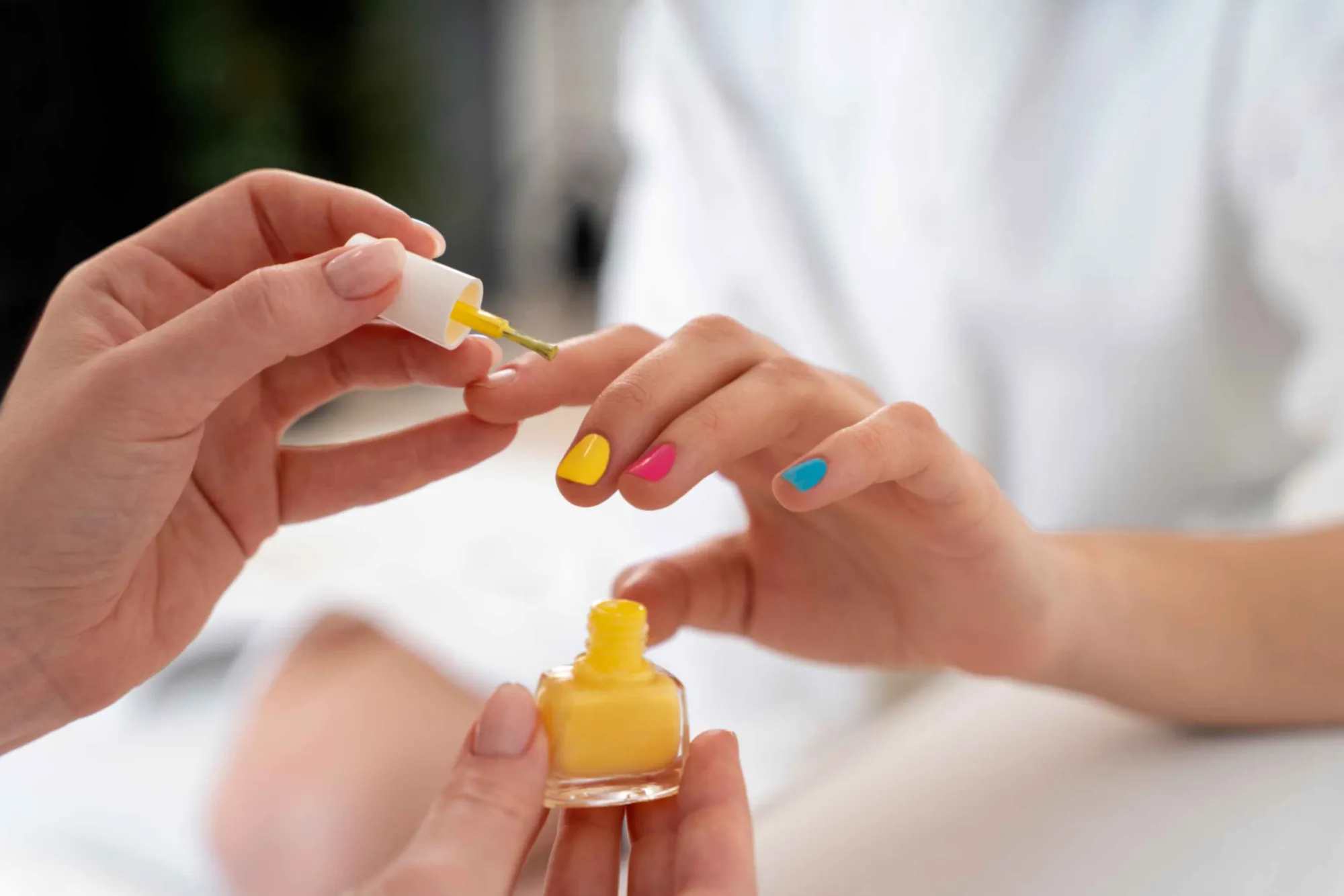 How a Nail Salon Creates the Perfect Look for Every Occasion?