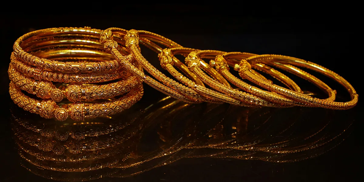 Best Gold Bangles for Women in Pakistan: Complete Buying Guide