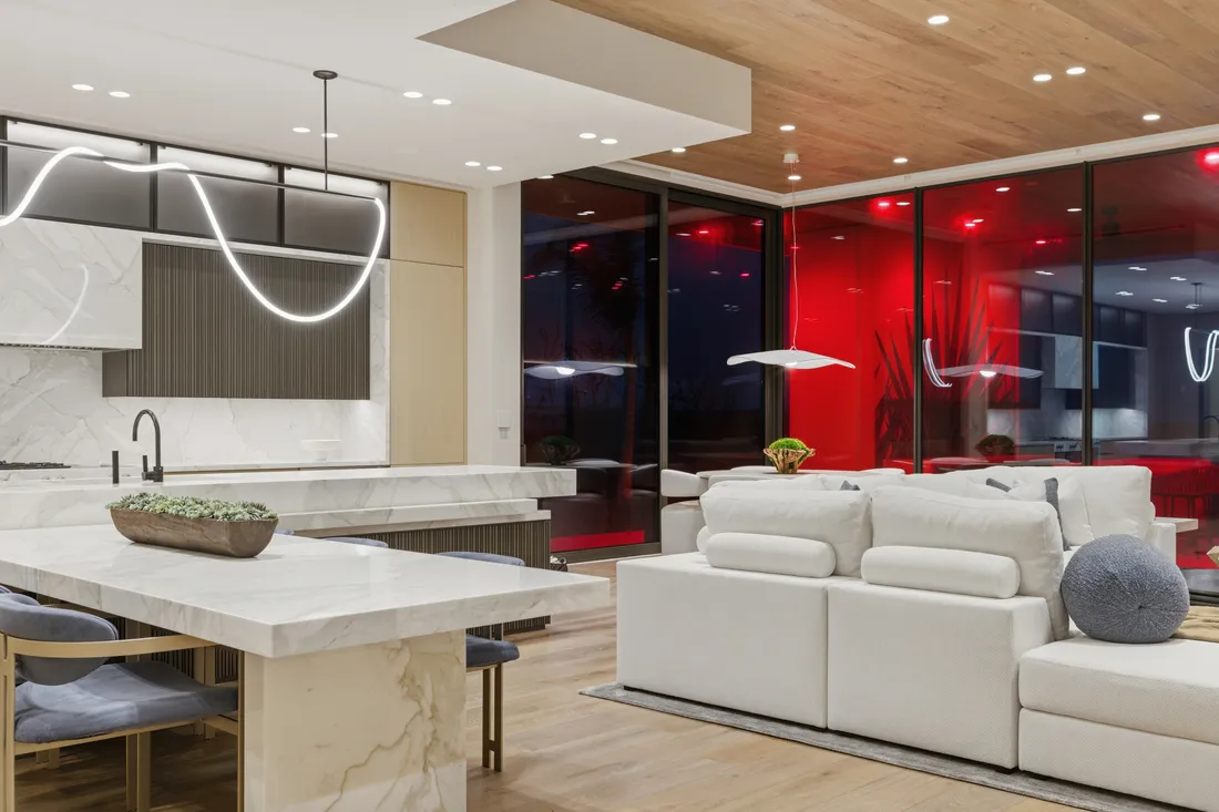 Top Real Estate Photography Apps for Faster Property Photo Editing