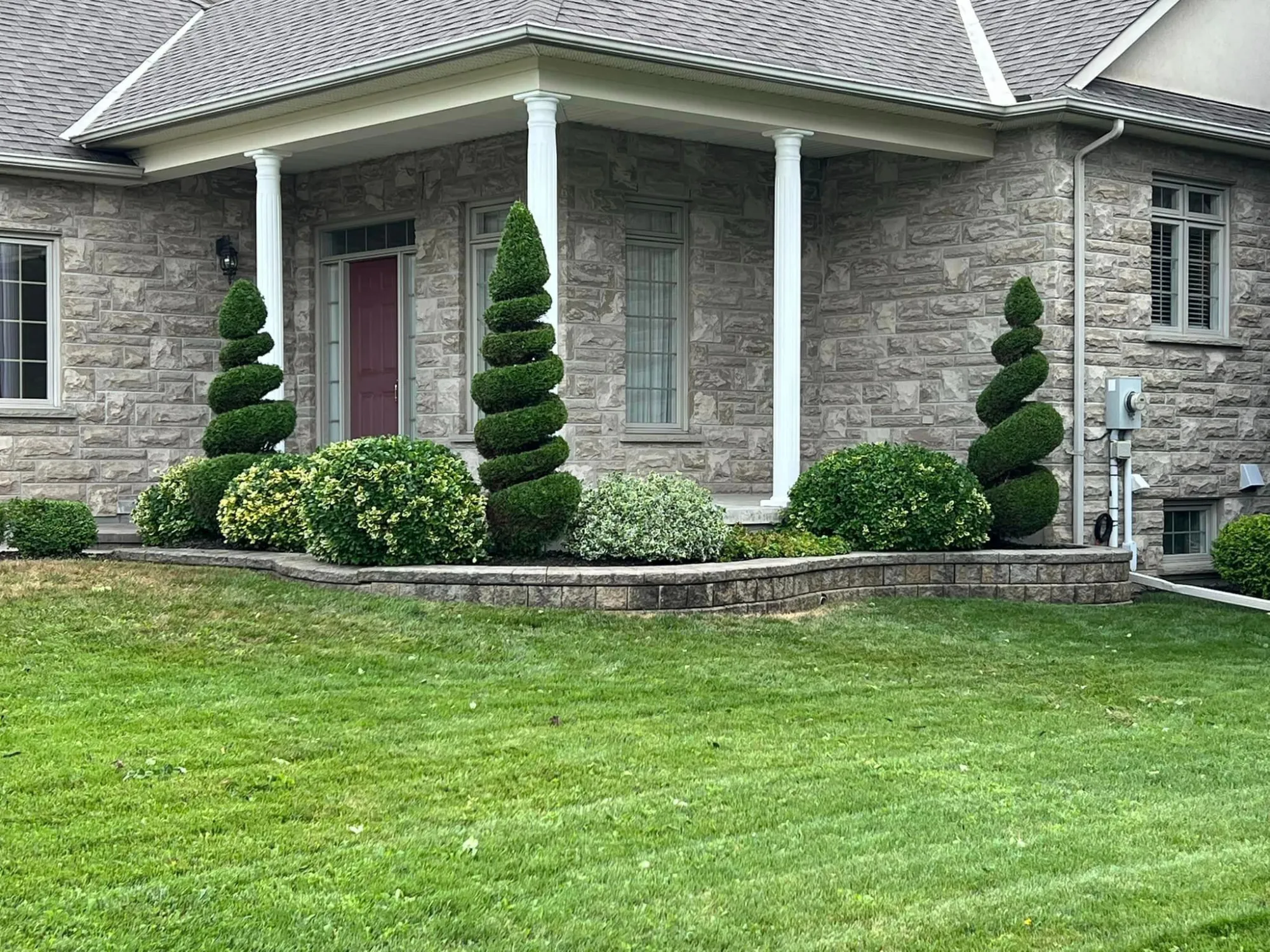 A Complete Guide to Creating and Maintaining Landscapes