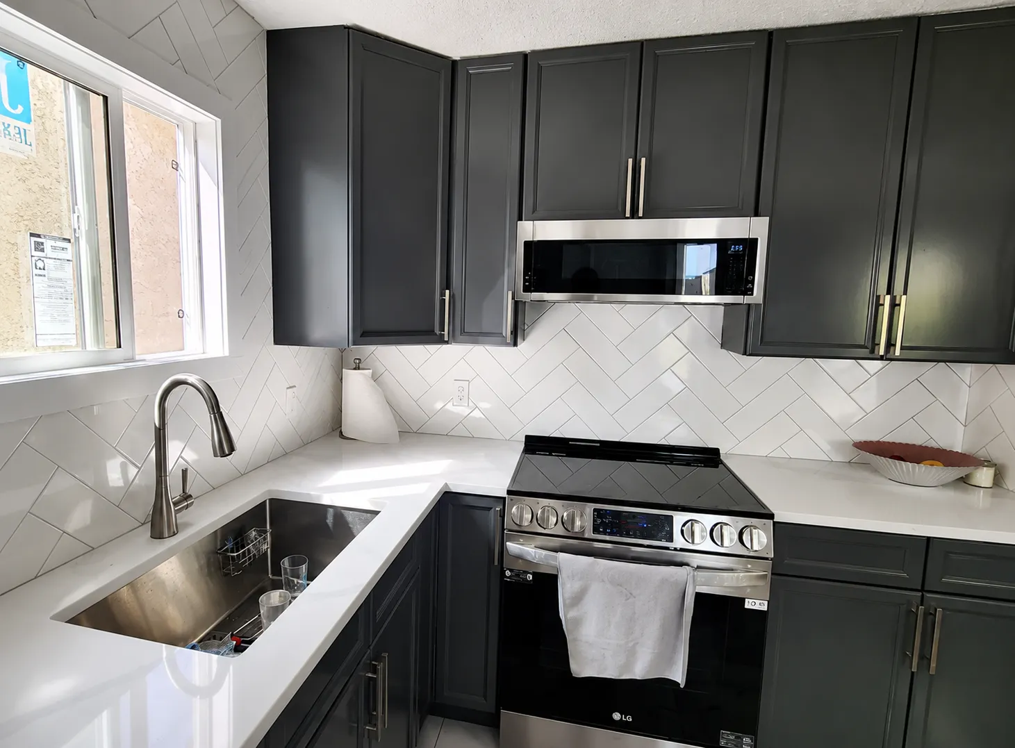 Why Do Homeowners Choose Custom Cabinetry for Kitchens? | 2026 Guide