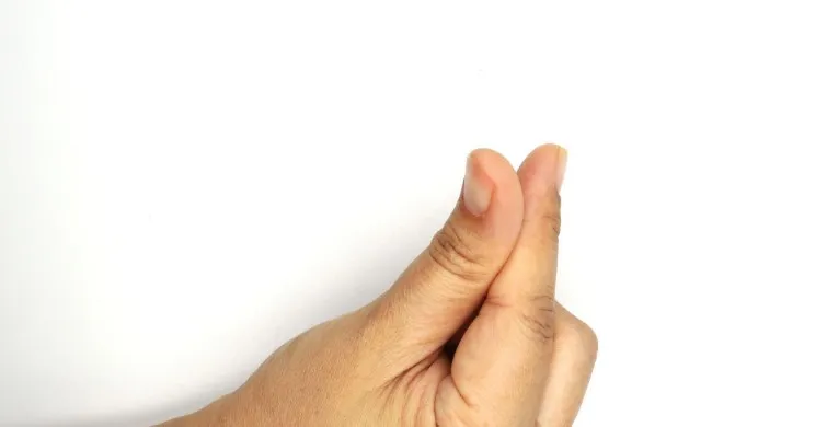 Italian Hand Gestures: A Traveler's Guide to Their Meaning