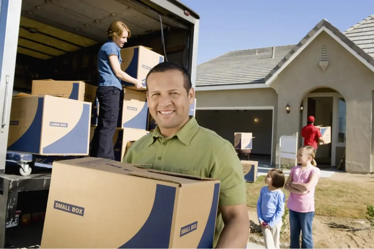 Why Businesses in Sterling, MA Trust Professional Commercial Movers Over DIY Relocation
