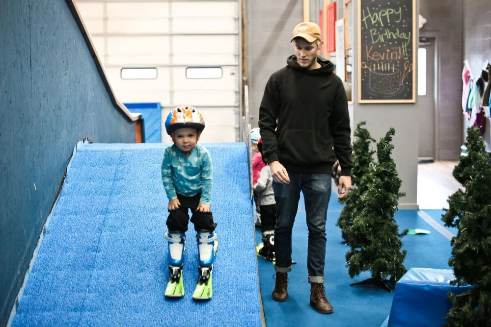 ARE INDOOR SNOWBOARDING LESSONS RIGHT FOR YOUR CHILD?