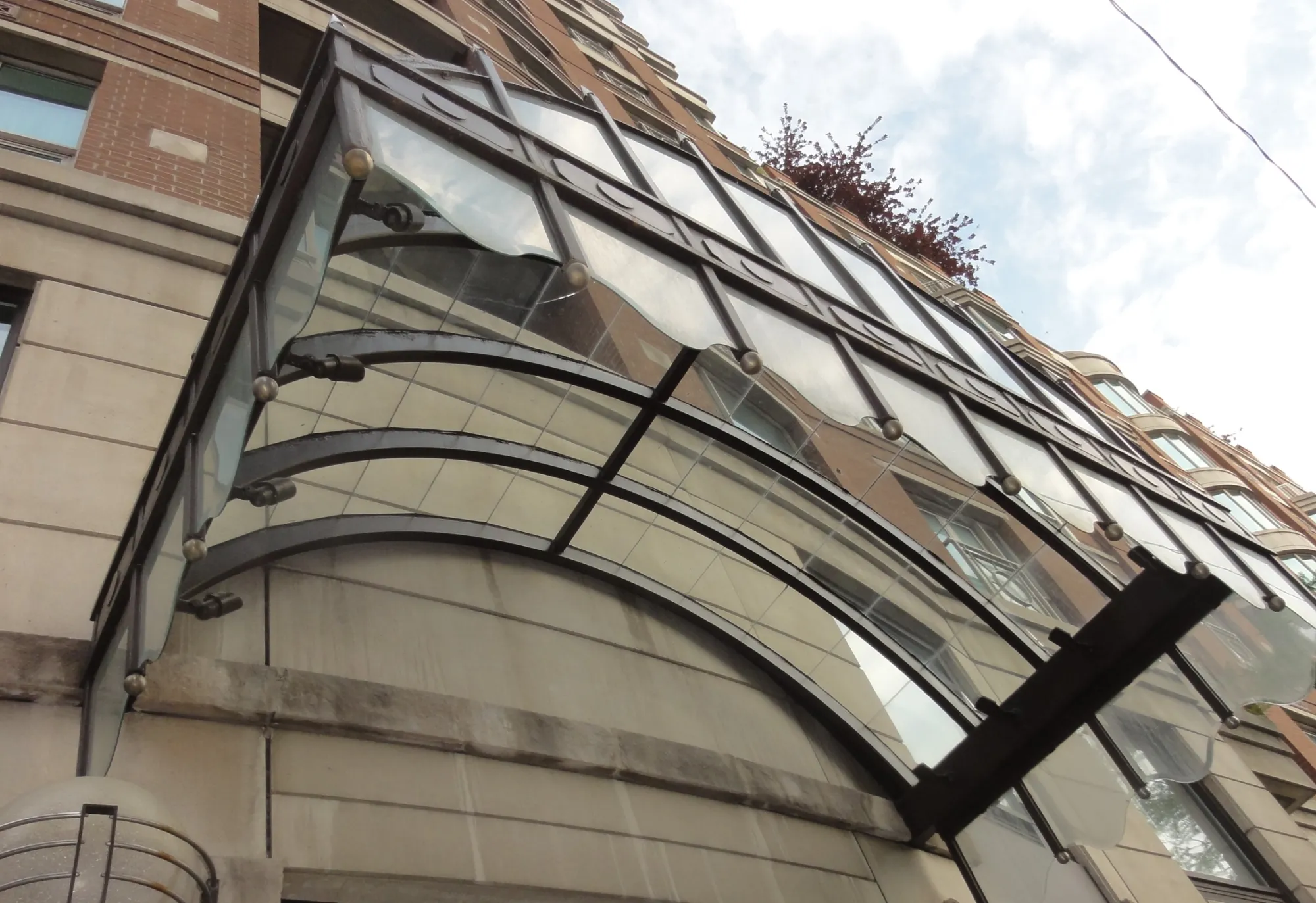 Modern Custom Metal Gates Toronto Design Trends You Should Know