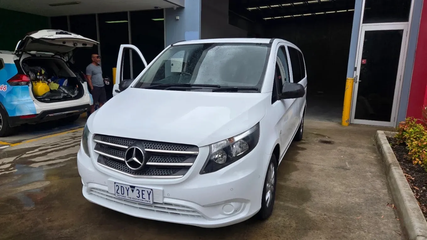 How much is 8 seater car hire per day?