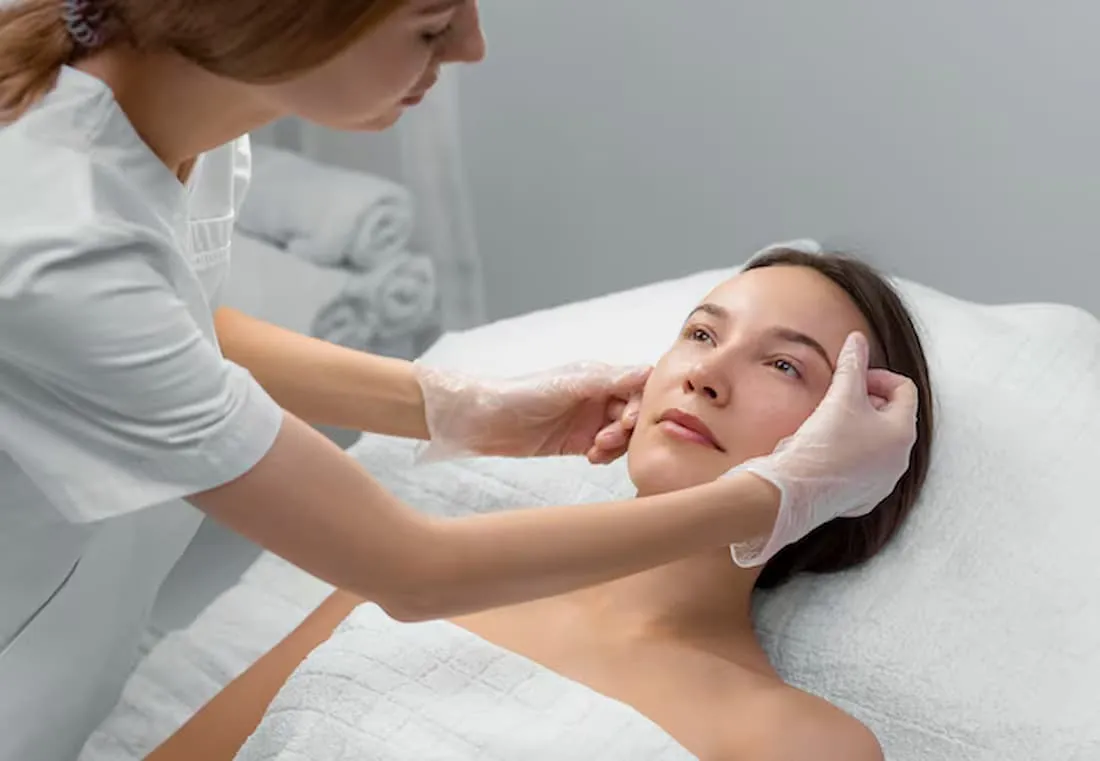 Top Treatments Offered by Aesthetic Clinics in Derby for Every Skin Type