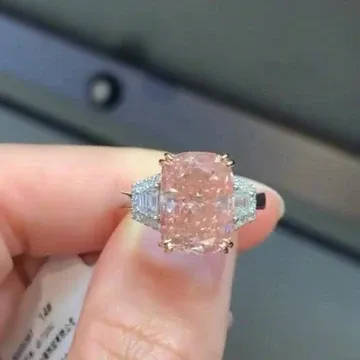 Expert Tips for Choosing the Perfect Elongated Cushion Cut Diamond