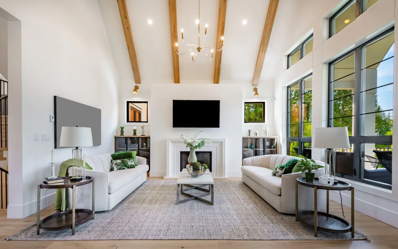 What Sets an Outstanding Real Estate Professional Apart