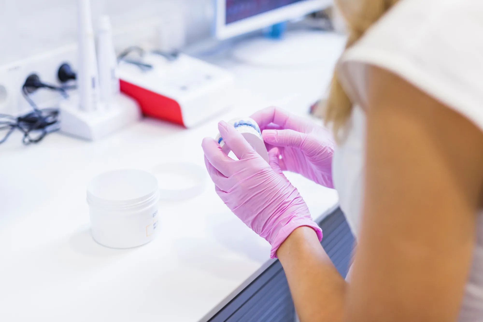Badania genetyczne – nowoczesna diagnostyka wspierająca zdrowie pacjentów z Salve Medica