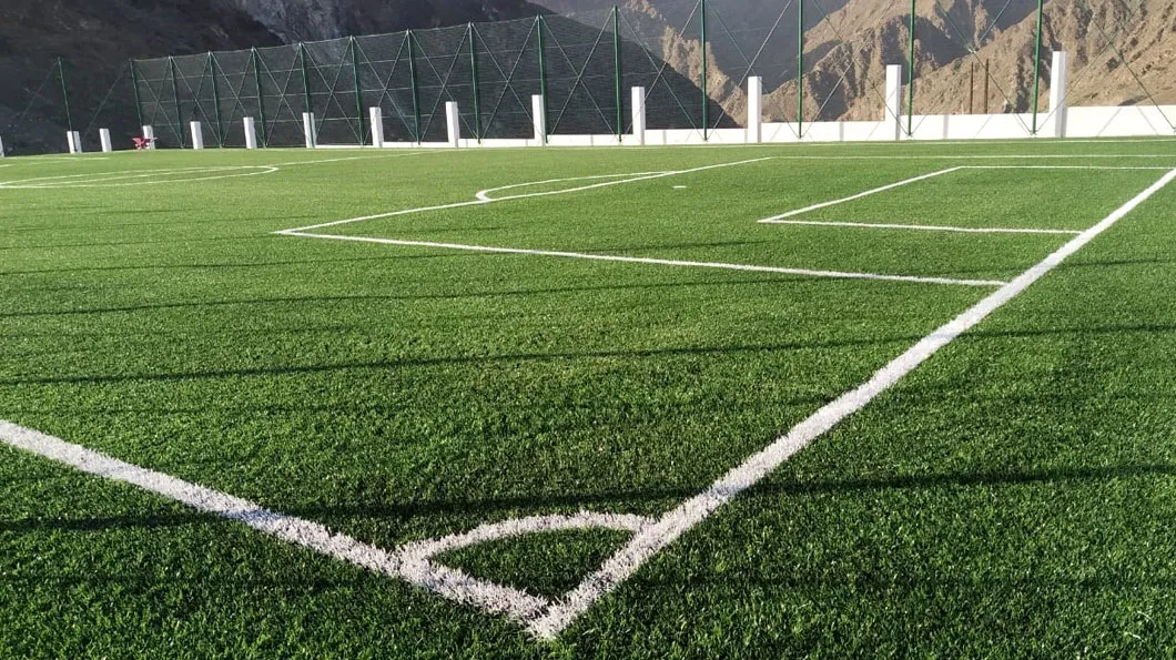 What Are the Key Benefits of Choosing an Artificial Turf Supplier in UAE?