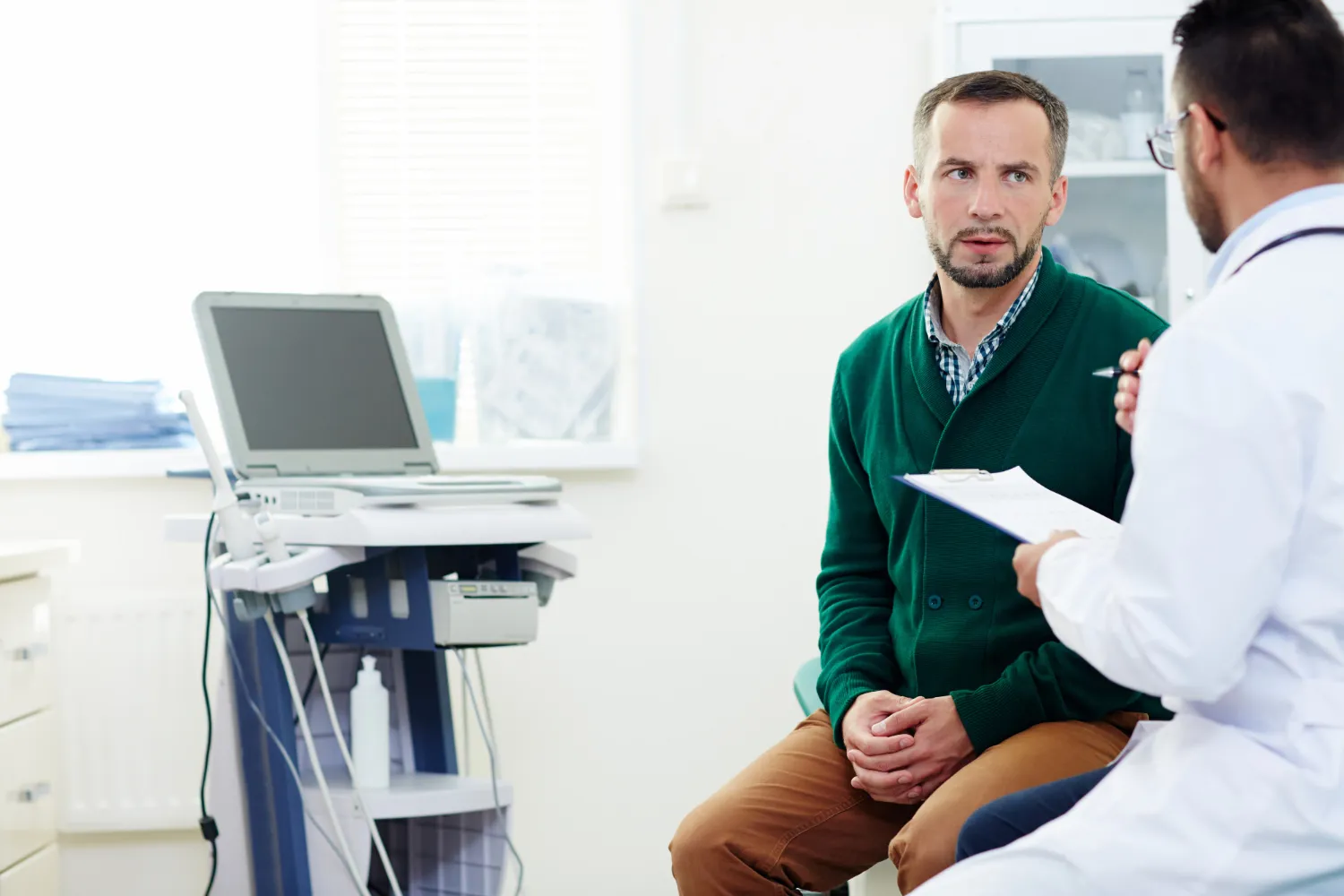 Pain in the Groin in Men: Common Causes and When to Seek Medical Care