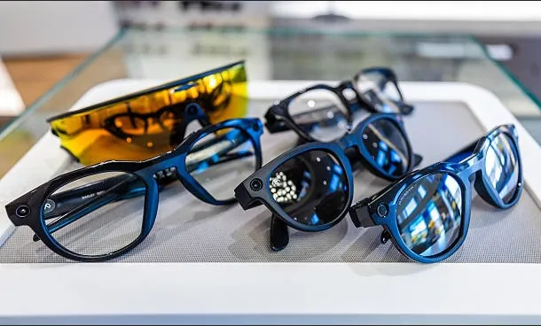 Premium Eyewear Collection Audit: How Independent Brands Present Craft Online