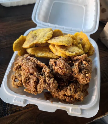 What to Order from the Mechos Dominican Kitchen Menu