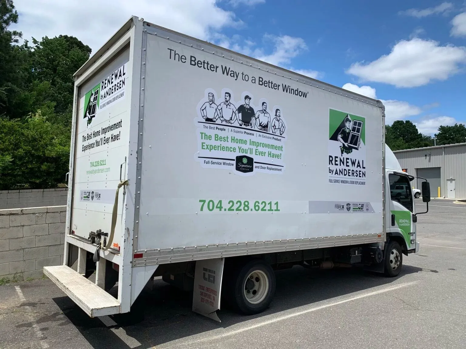 How Long Does a Commercial Truck Wrap Installation Take?