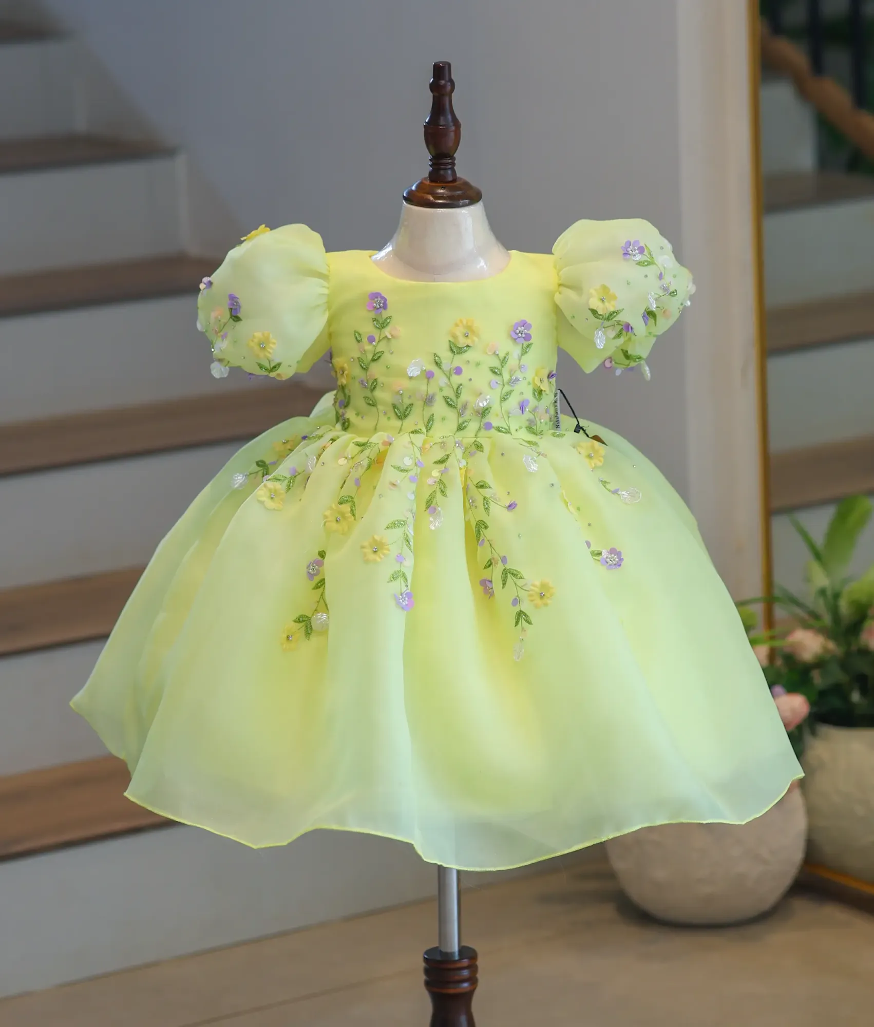 Yellow Dress for Girls: Why This Sunny Shade Never Goes Out of Style for Little Fashionistas