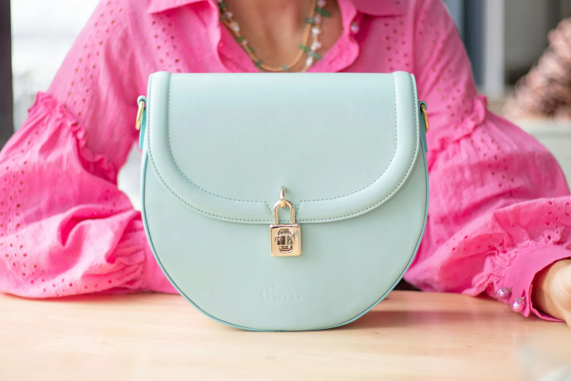 Why More Women Are Choosing Multi-Use Bags Over Occasion-Specific Bags