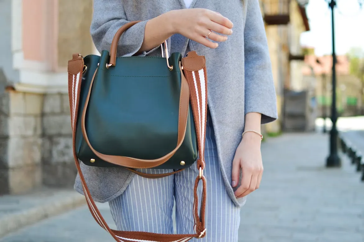 Why More Women Are Choosing Multi-Use Bags Over Occasion-Specific Bags
