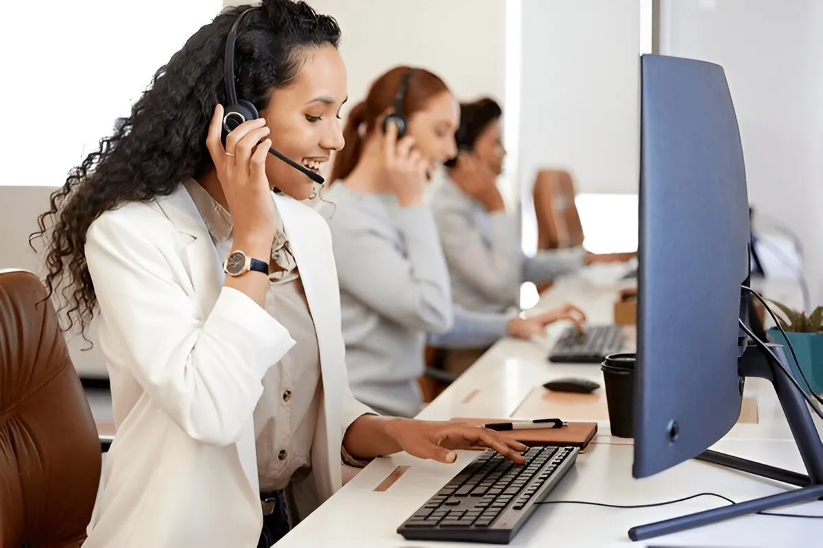 How AI-Powered Voicebots Improve Lead Qualification and Customer Service