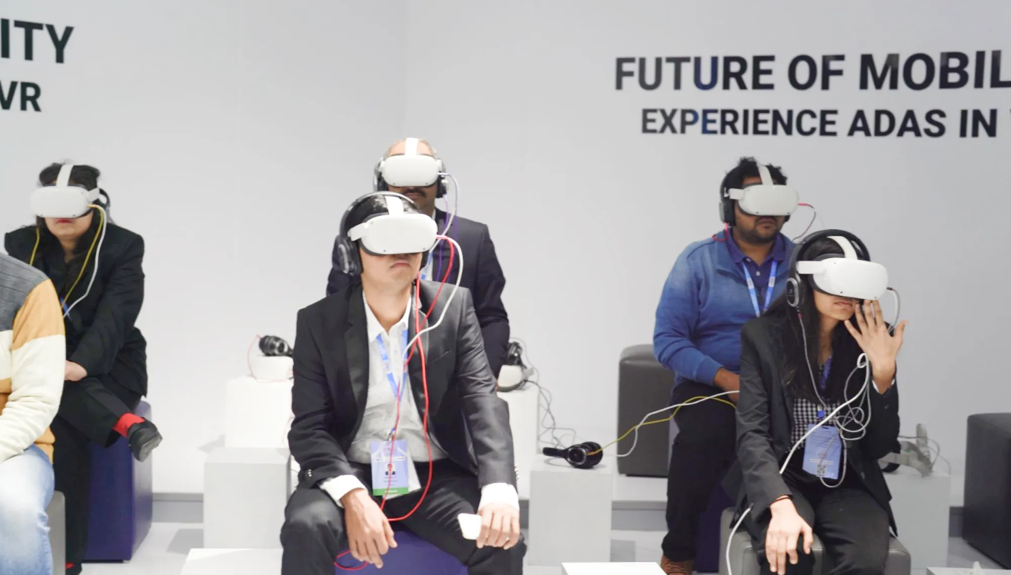 Virtual Reality Automotive Industry Experiences That Let Customers Feel the Car First