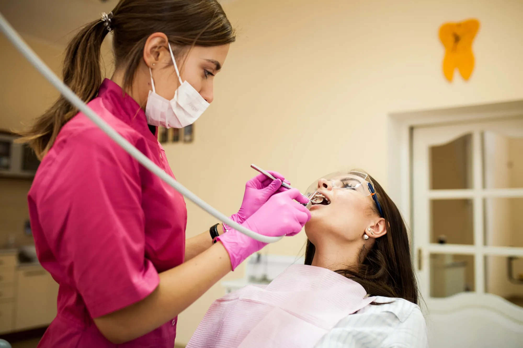 Benefits of Deep Cleaning Services for Healthier Gums
