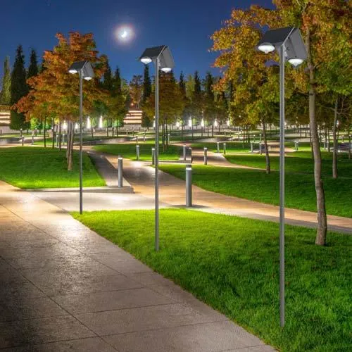 How Solar Street Lights Work in Different Weather Conditions