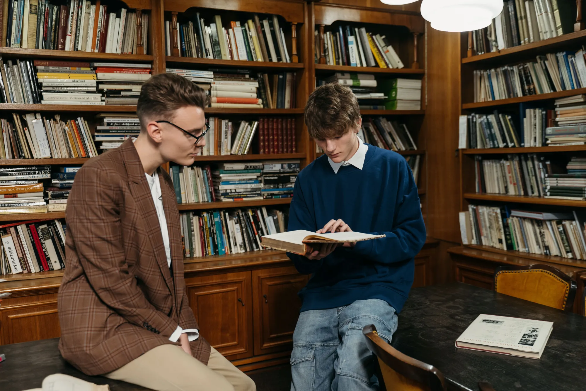 Where to Find Nursing Books in Delhi: A Student's Guide (2026)