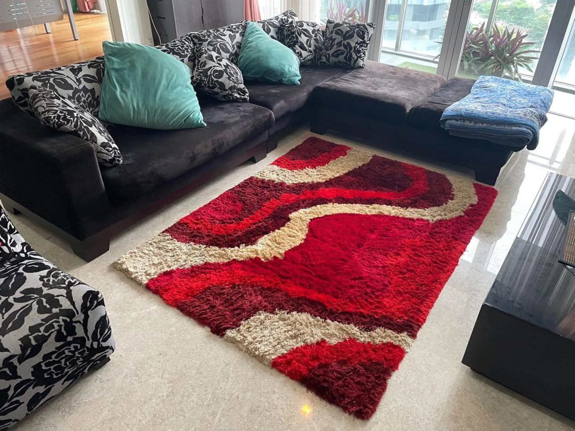 How Quality Modern Rugs Can Be Valuable Assets