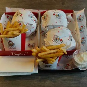 Fried Chicken og Caylos — Smaken Som Setter Standarden
