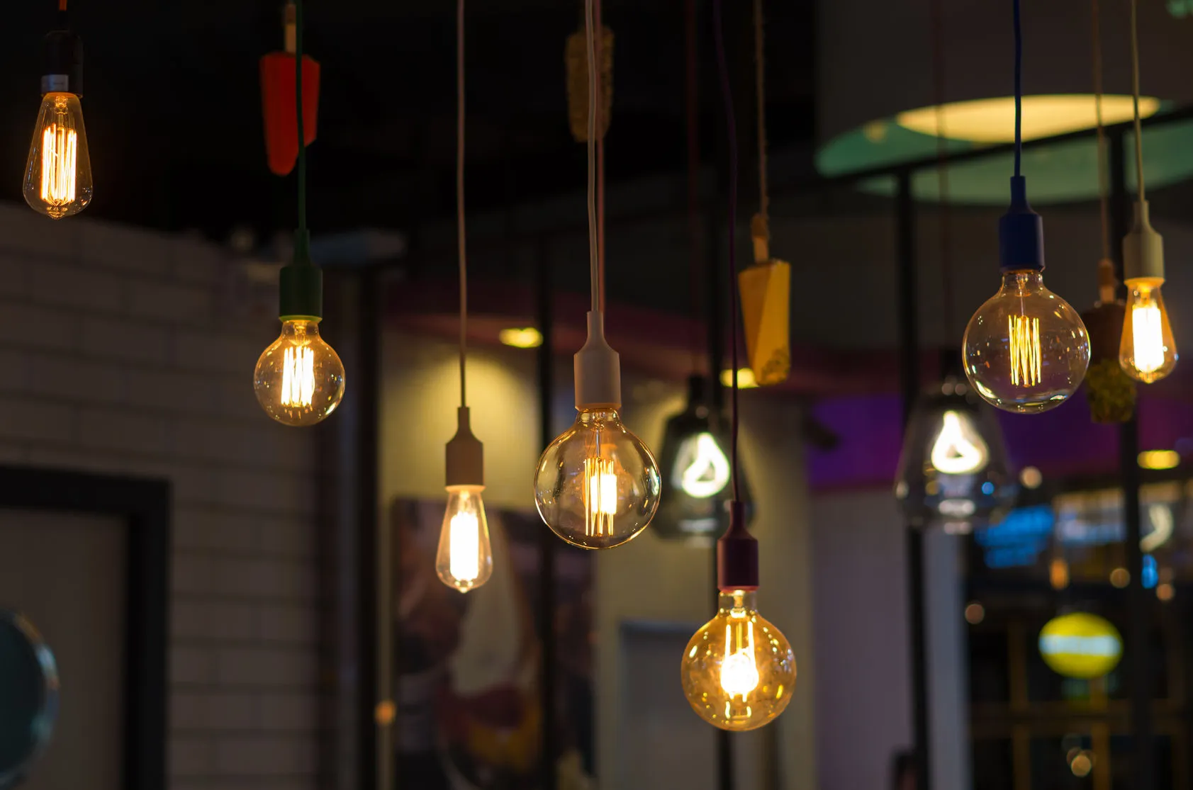 Where Can You Find High-Quality LED Lights Shops in Qatar? A Complete Buyer's Guide