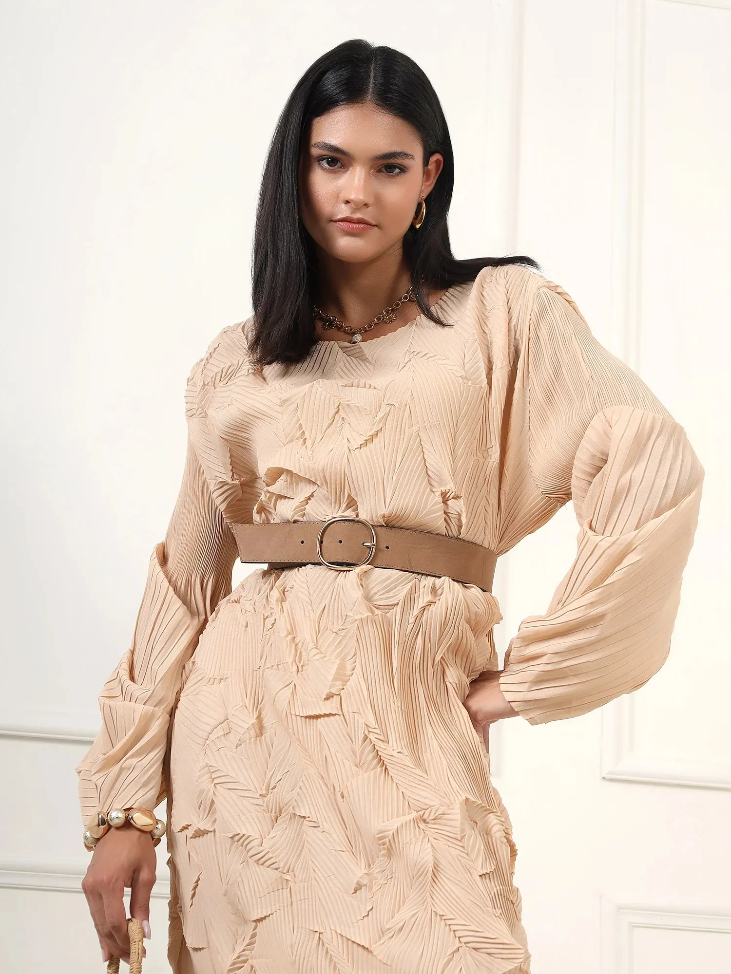 From Brunch to Evening Glam: How Pleated Dresses Fit Every Occasion