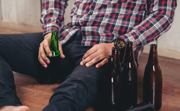 Why Working With an Alcohol Intervention Specialist Can Change the Course of Recovery