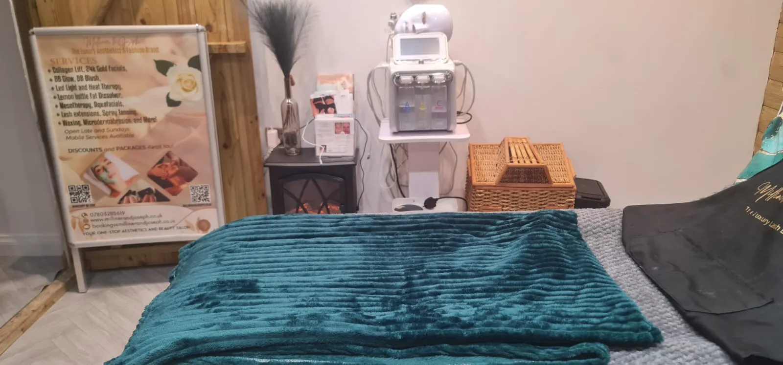 I Looked Into Non-Surgical Skin Tightening After My Mum Asked If I'd "Had Something Done