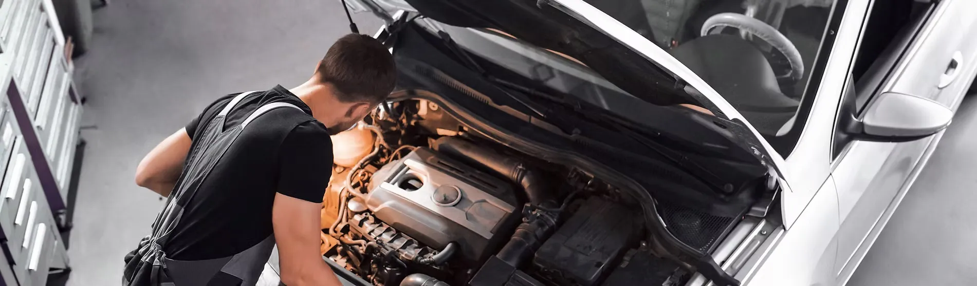 Why Your Car AC Isn't Blowing Cold Air: Common Summer Problems and When to Seek Professional Repair