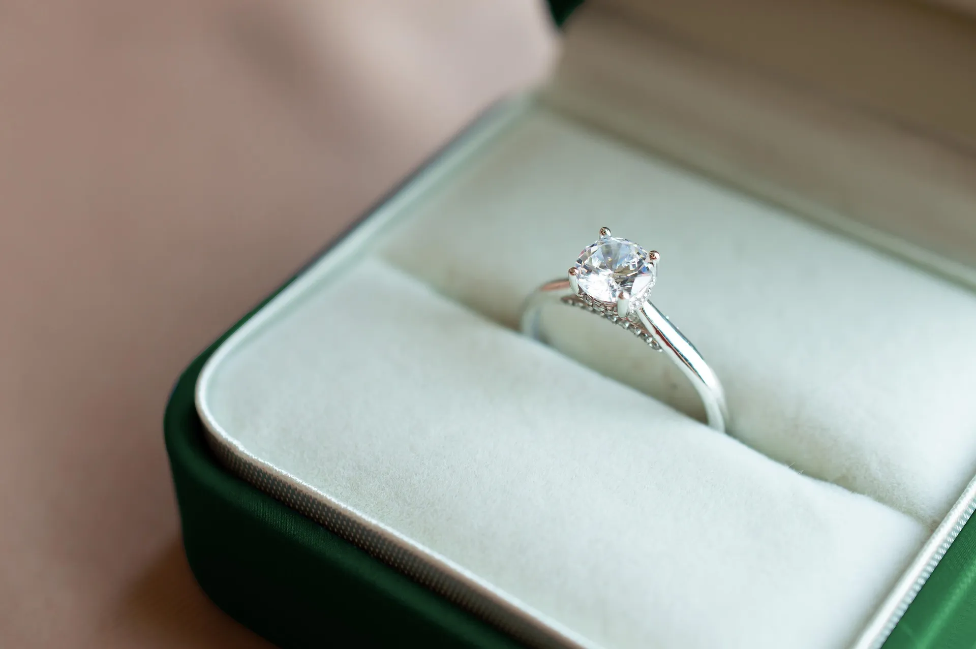 How to Match Your Engagement Ring with the Perfect Wedding Band?