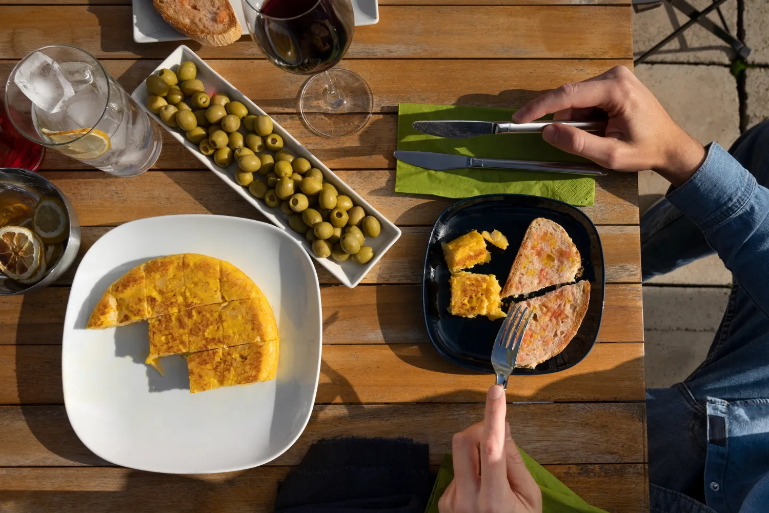 What Makes a Spanish Restaurant Bondi Experience So Memorable