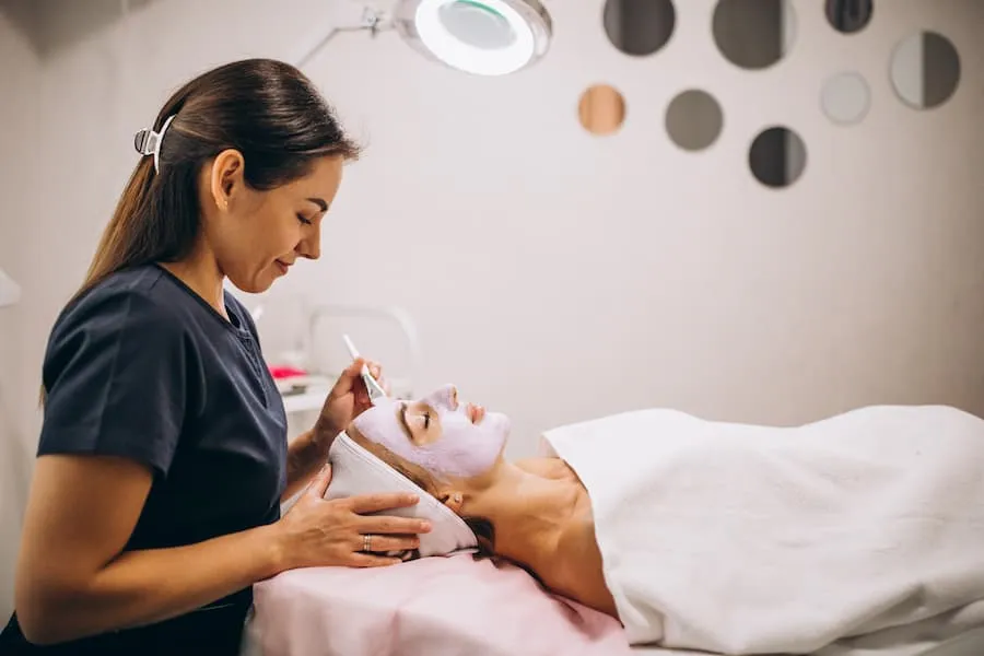 VTCT Level 2 Beauty Therapy with Hands On Learning