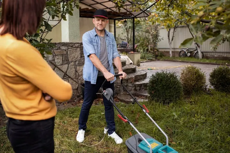 10 Best Lawn Maintenance Practices for Darwin Homeowners
