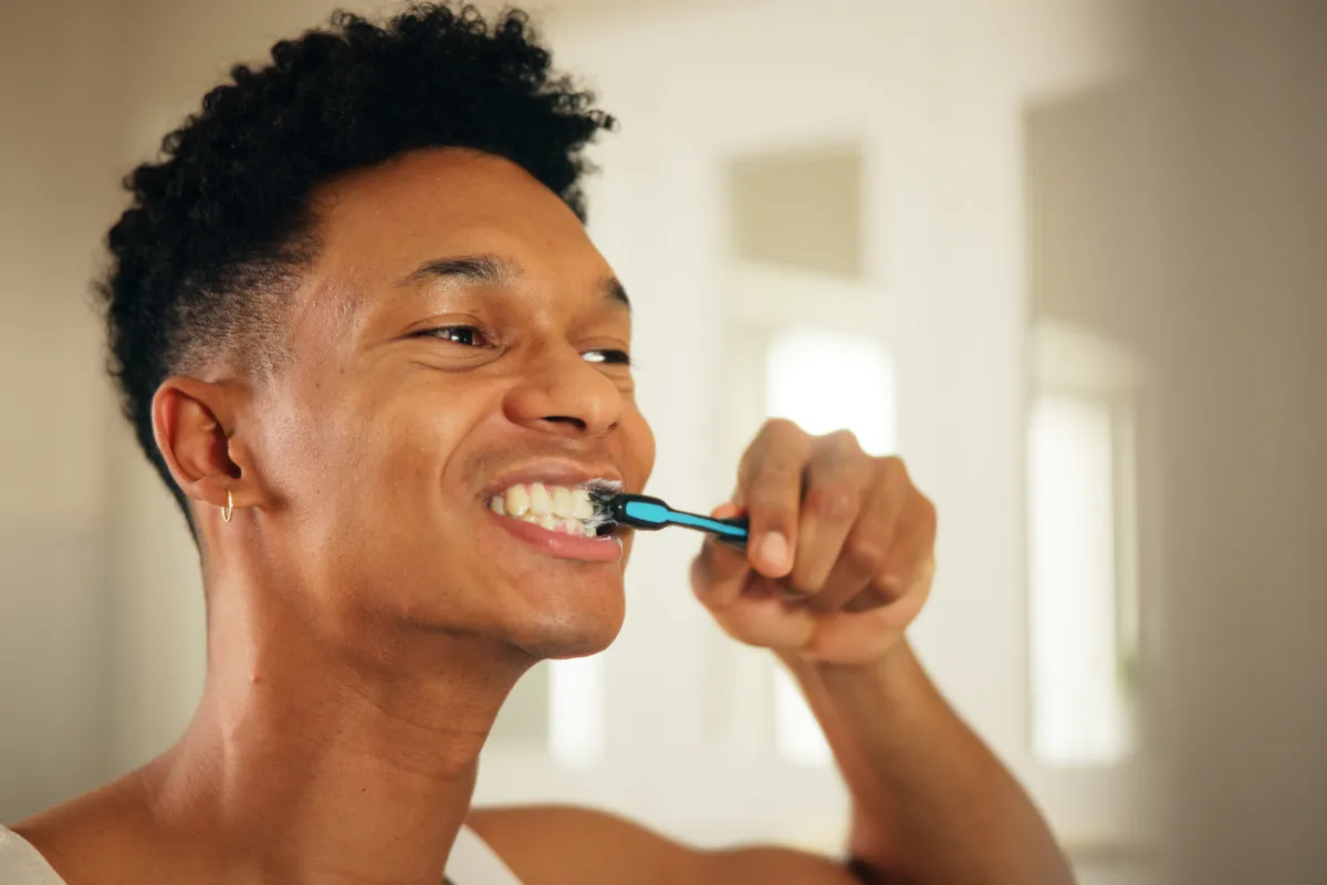 20 Daily Oral Habits That Keep Your Teeth and Gums Healthy